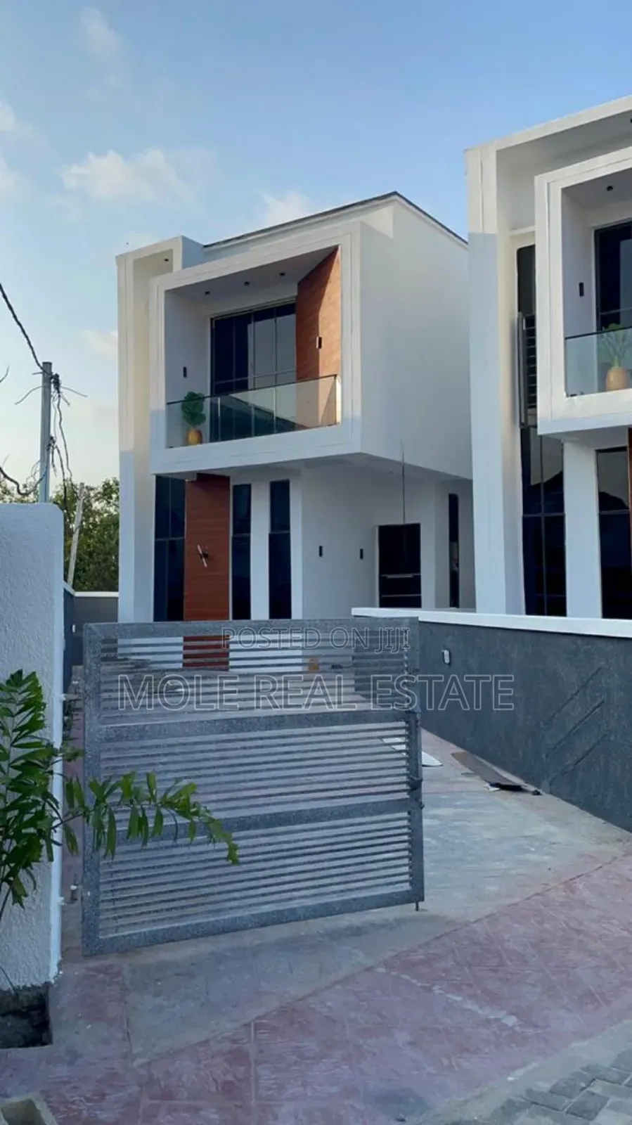 Furnished 4bdrm Duplex in Signature Estate, Ikota for sale