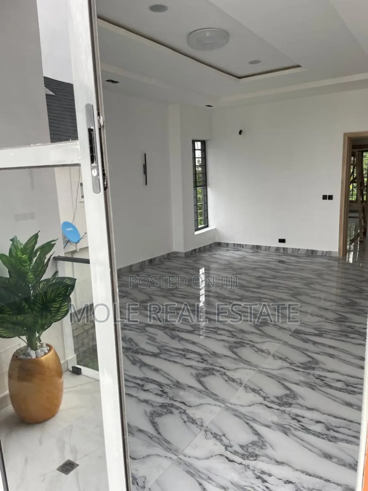 Furnished 4bdrm Duplex in Signature Estate, Ikota for sale