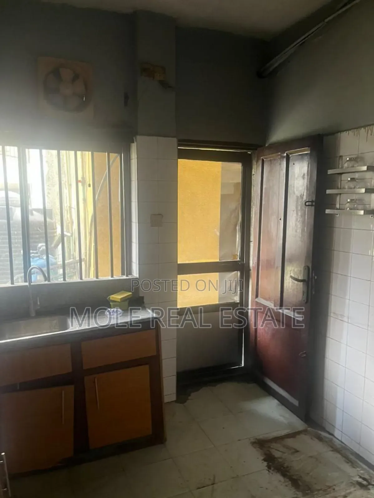 Furnished 4bdrm Duplex in Signature Estate, Ikota for sale