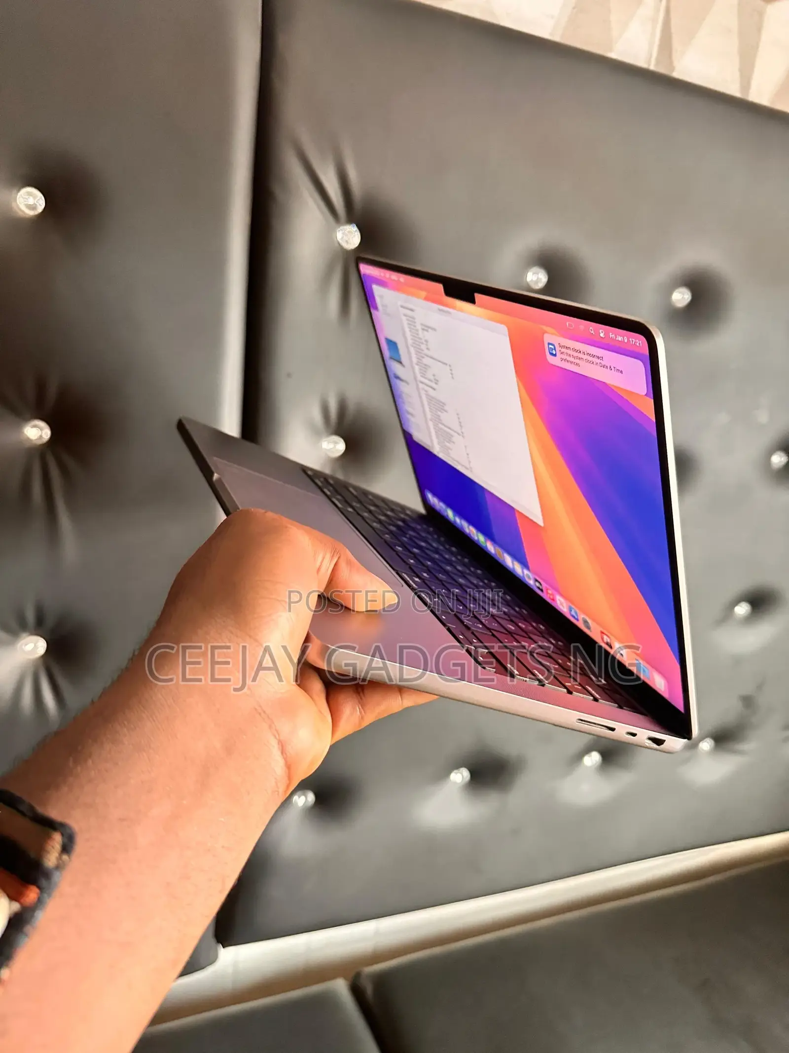 Laptop Apple MacBook Pro 2021 M1 16GB Apple M1 Pro SSD 512GB