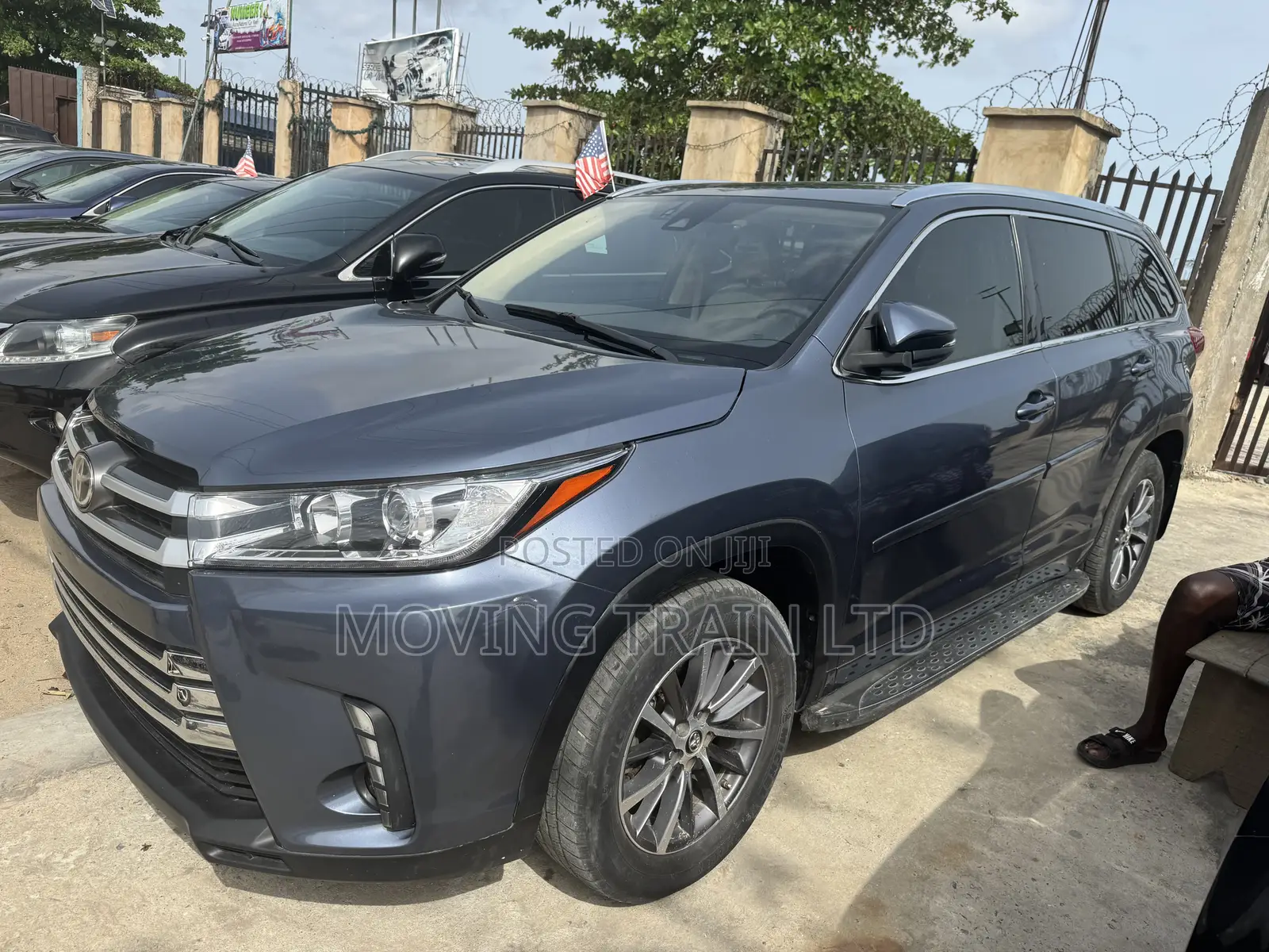 Toyota Highlander XLE 4x2 V6 (3.5L 6cyl 8A) 2018 Blue