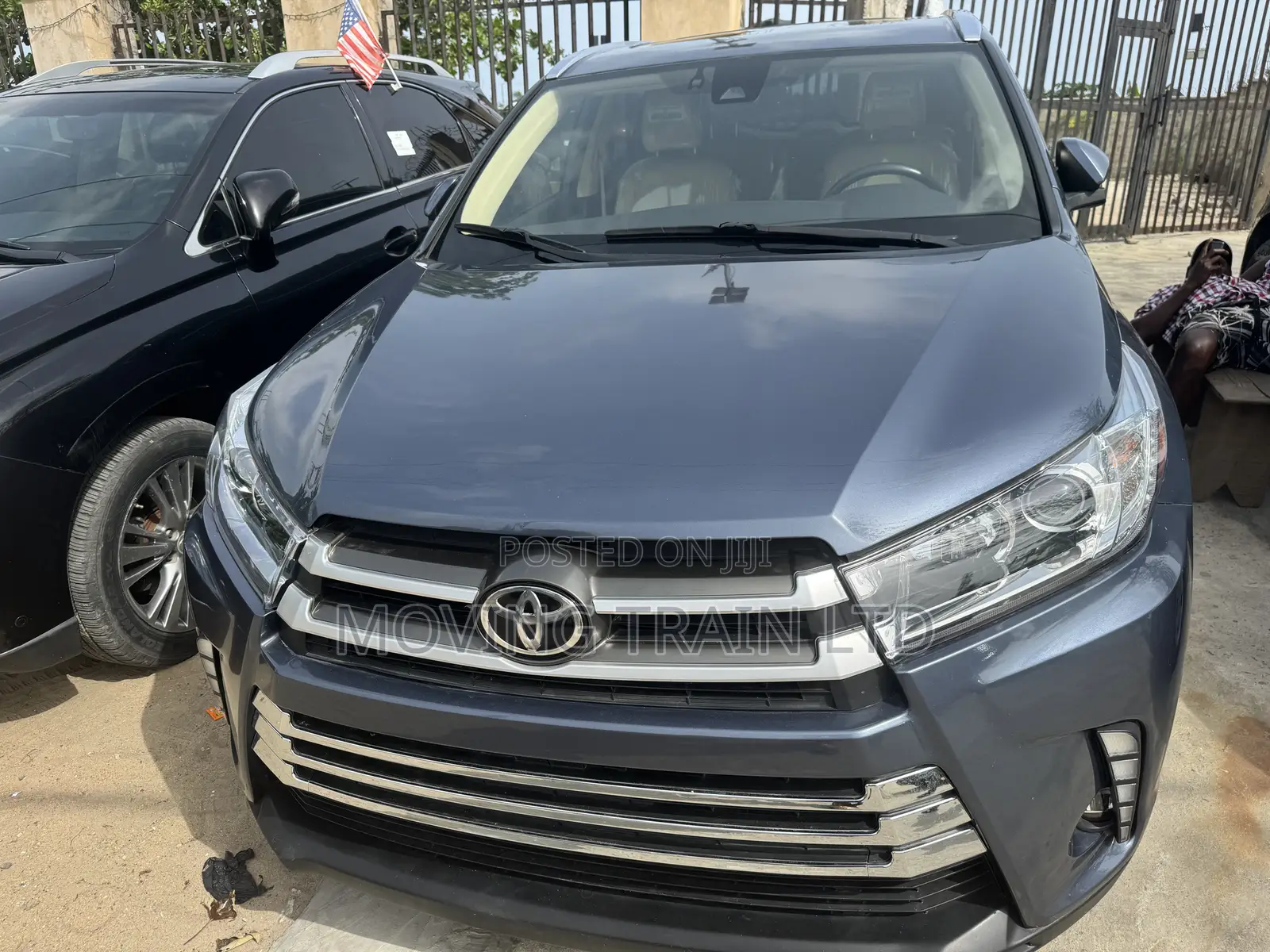 Toyota Highlander XLE 4x2 V6 (3.5L 6cyl 8A) 2018 Blue