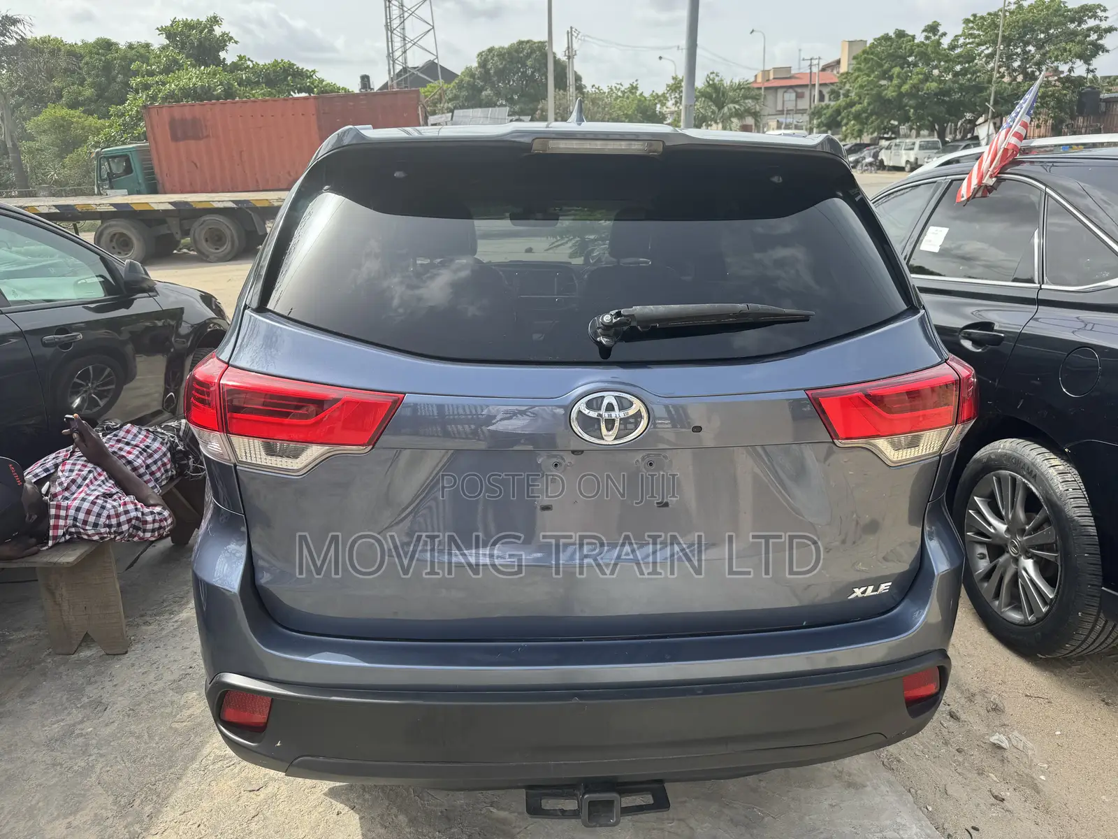 Toyota Highlander XLE 4x2 V6 (3.5L 6cyl 8A) 2018 Blue