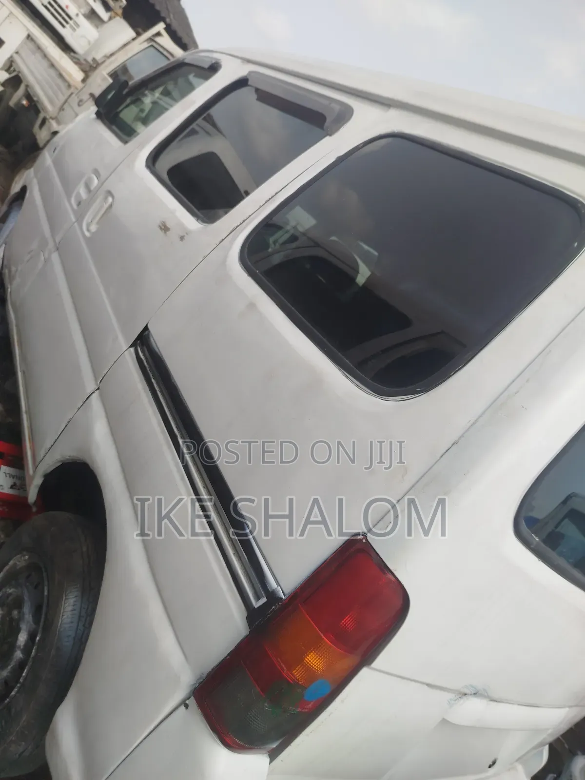 Suzuki Every 2010 White