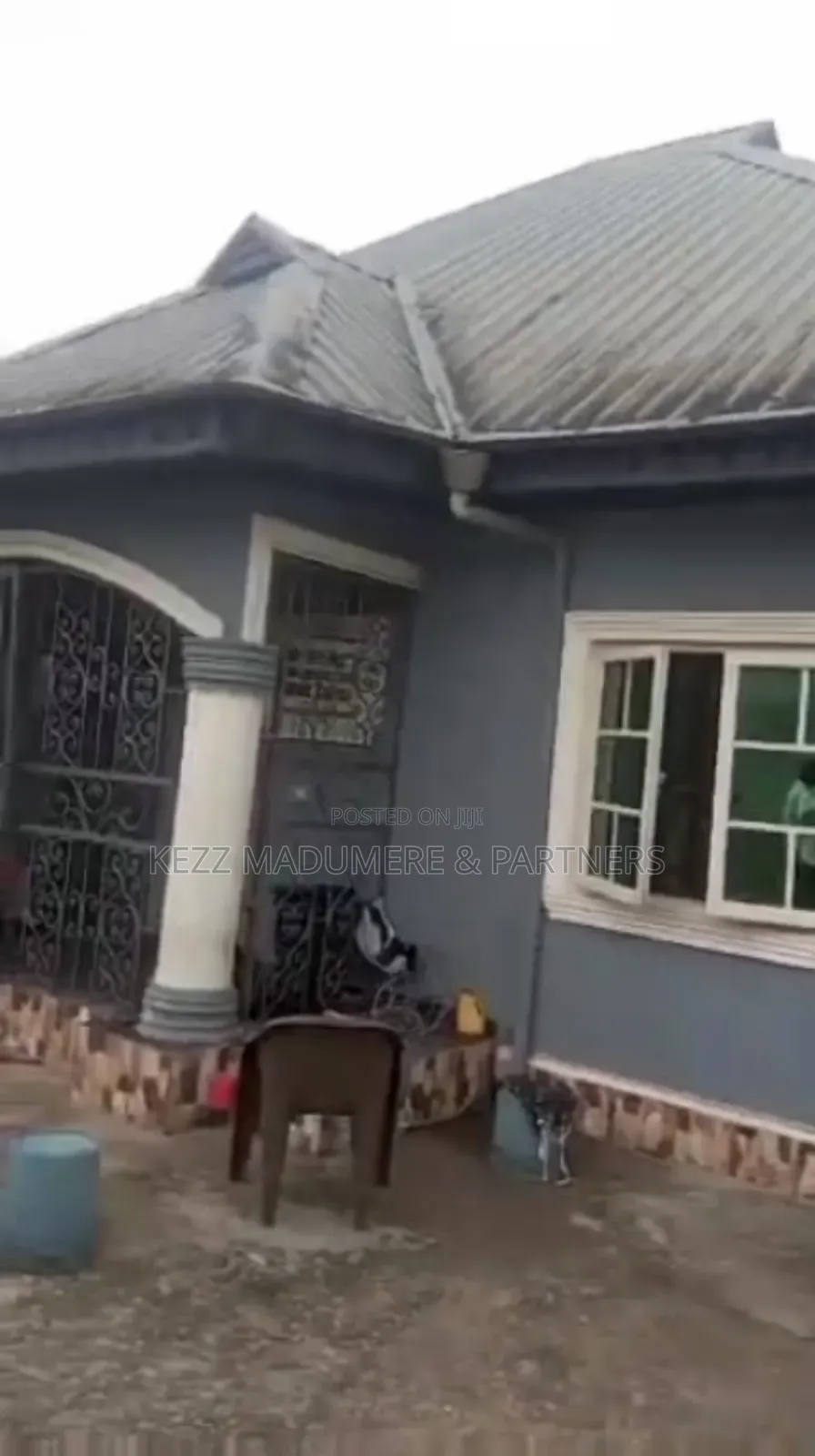 3bdrm Bungalow in Abak Rd By Pepsi Uyo for sale