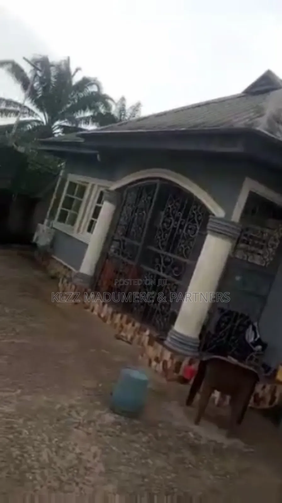 3bdrm Bungalow in Abak Rd By Pepsi Uyo for sale