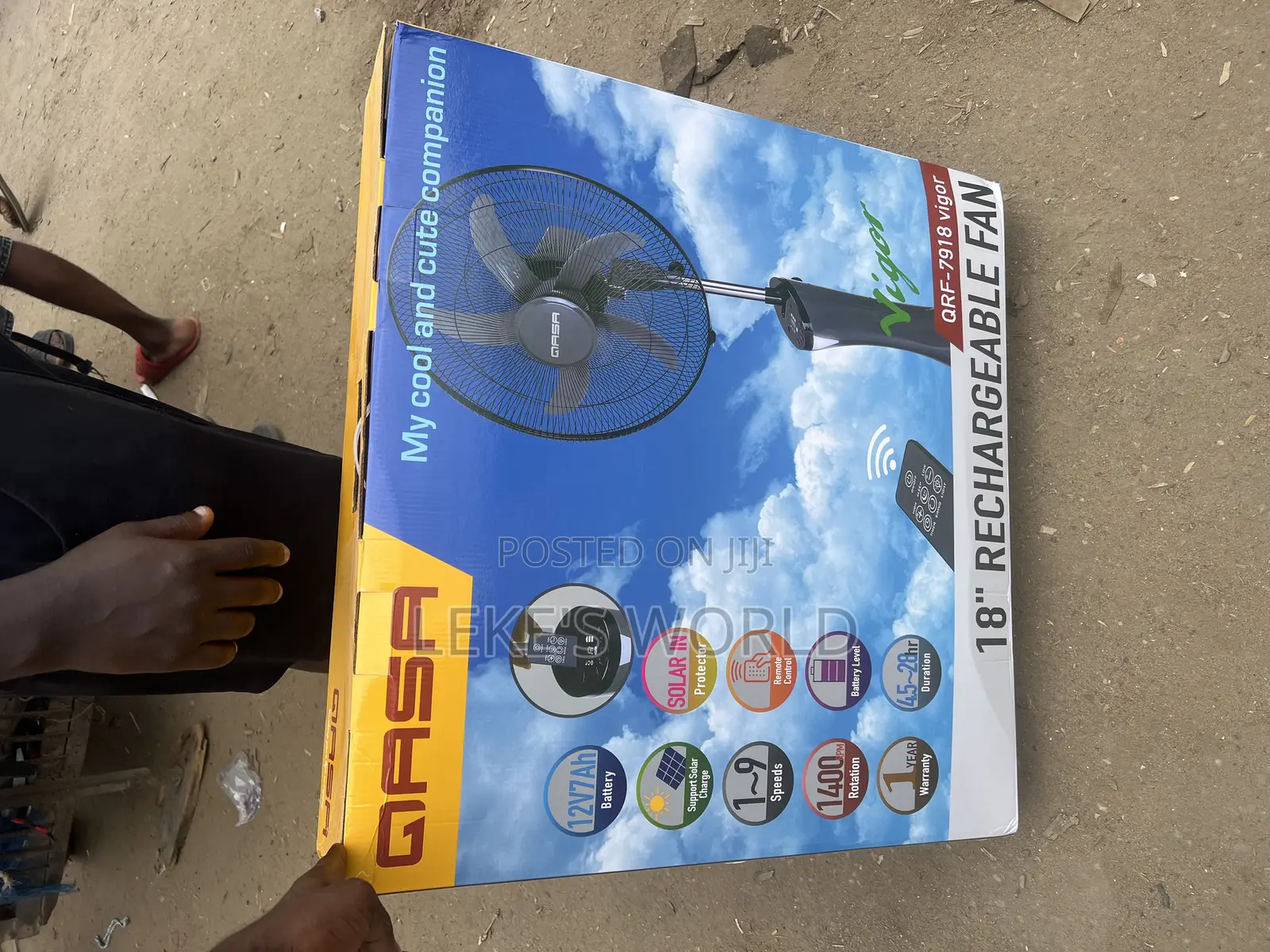 18” Qasa Rechargeable Fan