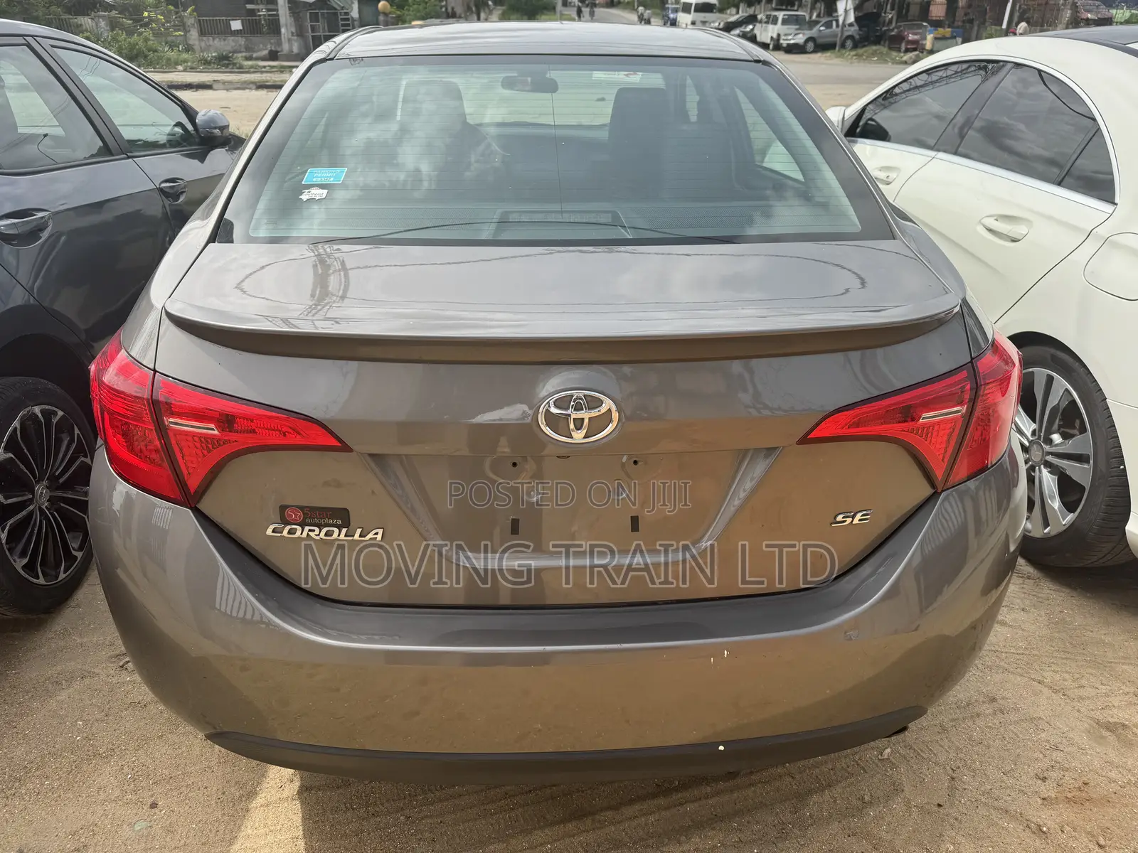 Toyota Corolla LE Premium 4dr Sedan (1.8L 4cyl CVT) 2016 Gray