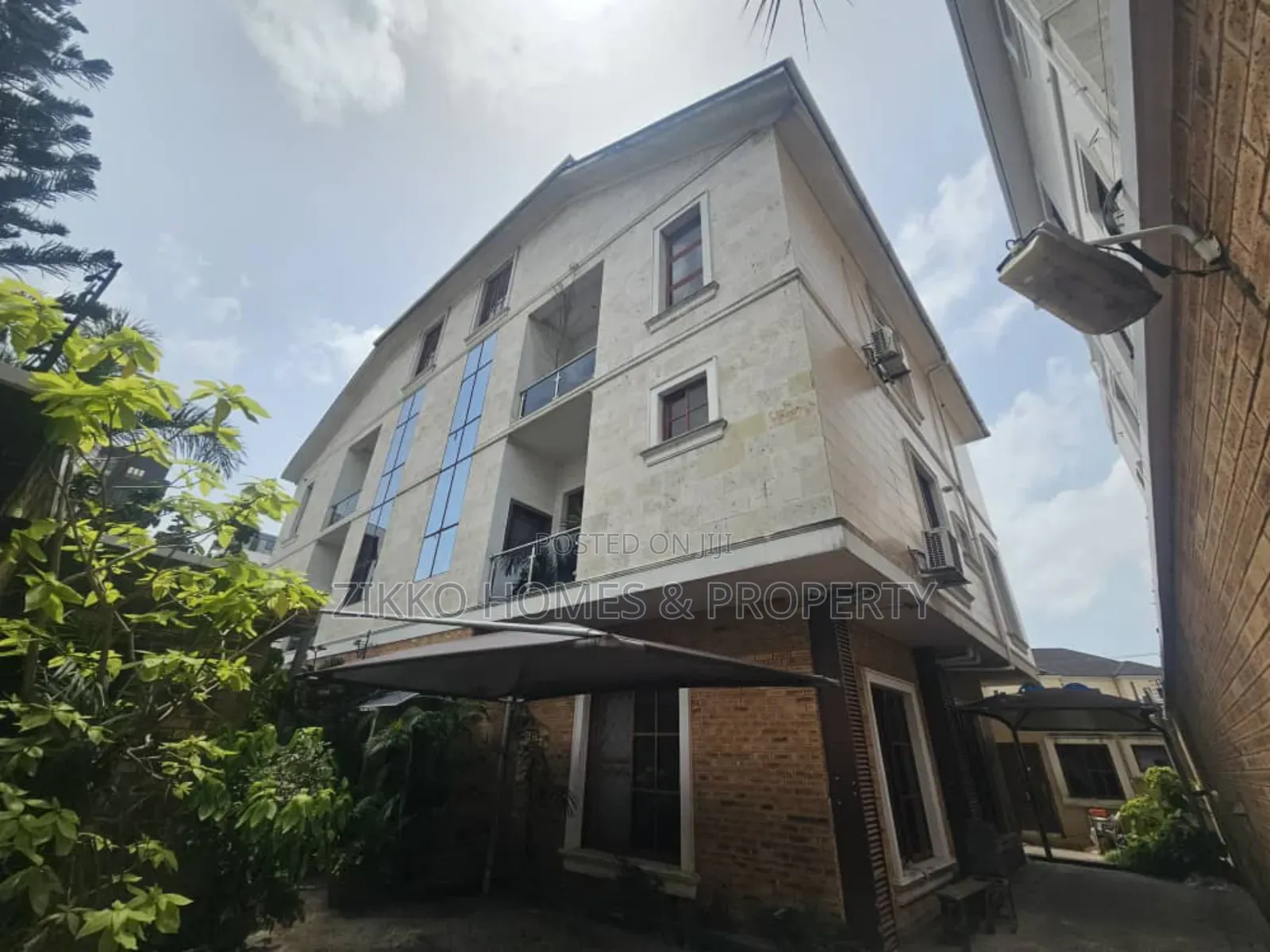 5bdrm Duplex in Ikoyi for sale