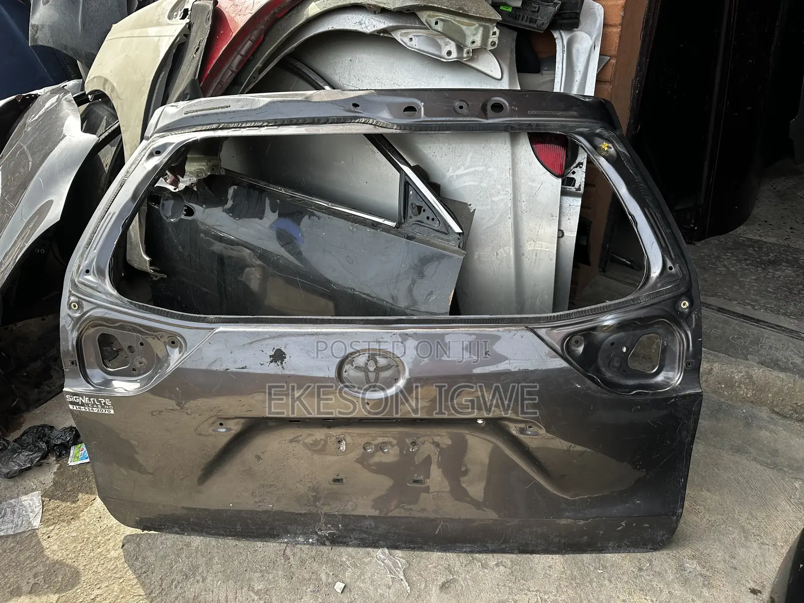 Boot Toyota Sienna 2011-2018
