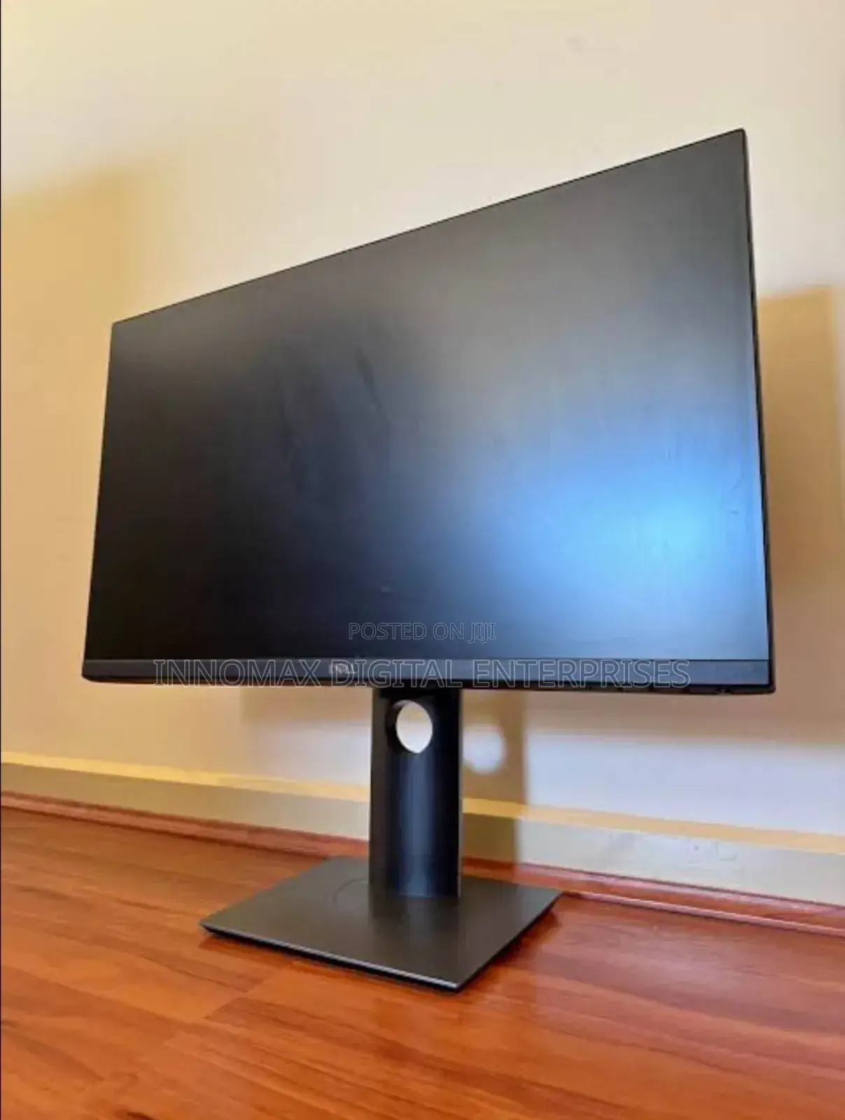 Dell Ultrasharp 24-Inch FHD Ips Frameless Hdmi Monitor