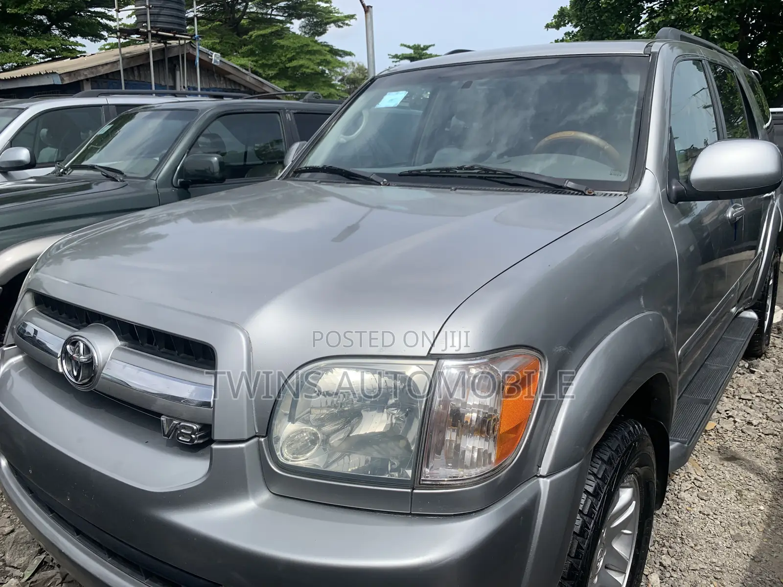 Toyota Sequoia Limited 4dr SUV 4WD (4.7L 8cyl 5A) 2006 Silver