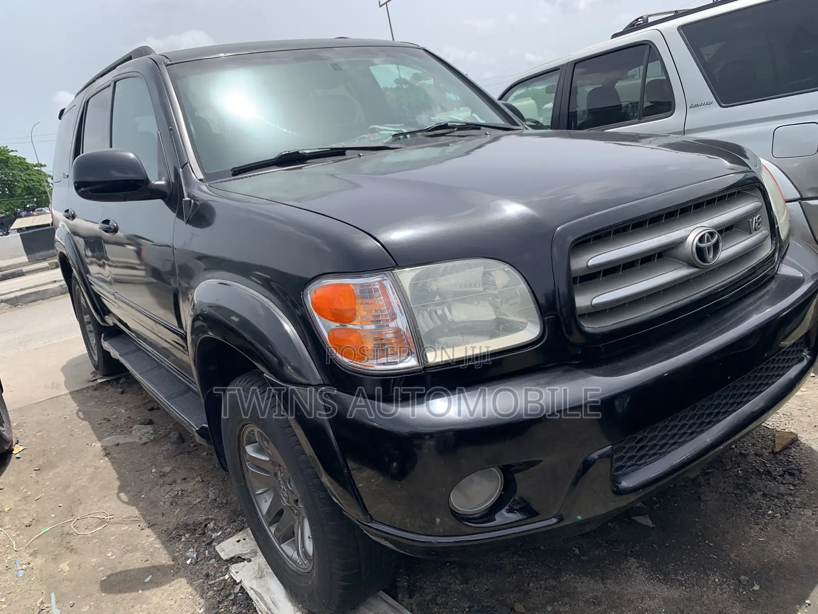 Toyota Sequoia Limited 4dr SUV 4WD (4.7L 8cyl 4A) 2004 Black