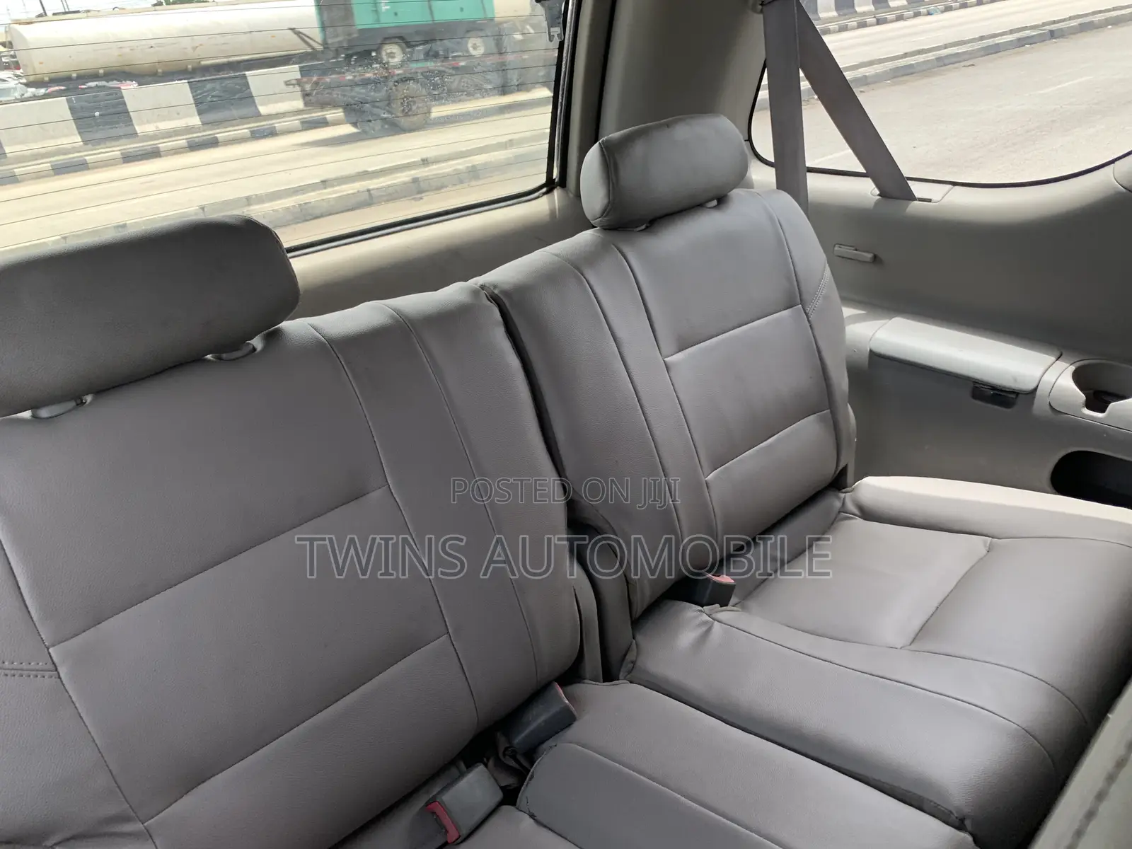 Toyota Sequoia Limited 4dr SUV 4WD (4.7L 8cyl 4A) 2004 Black