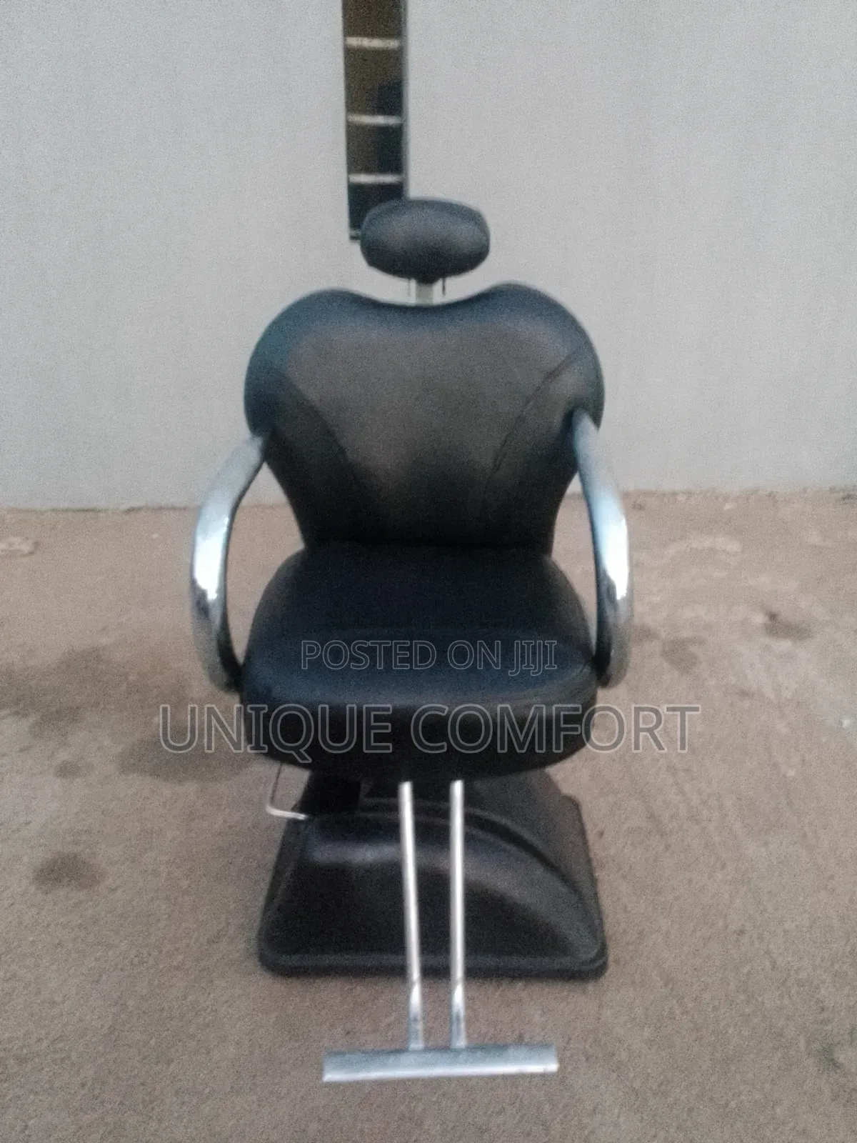 Imported Executive Salon Recliner Barber Chair