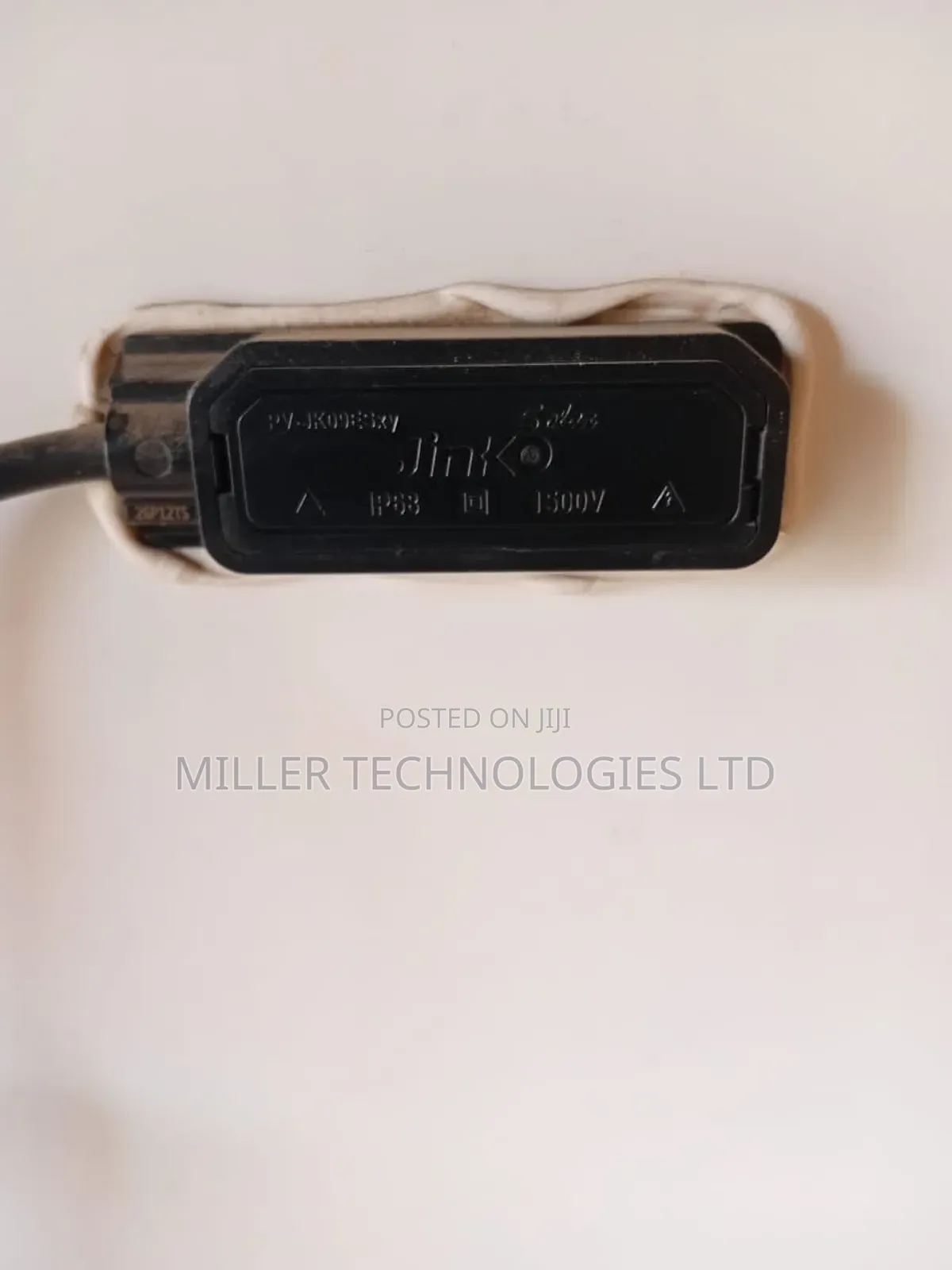 Original Brand New Jinko Solar 625w Available In Bulk