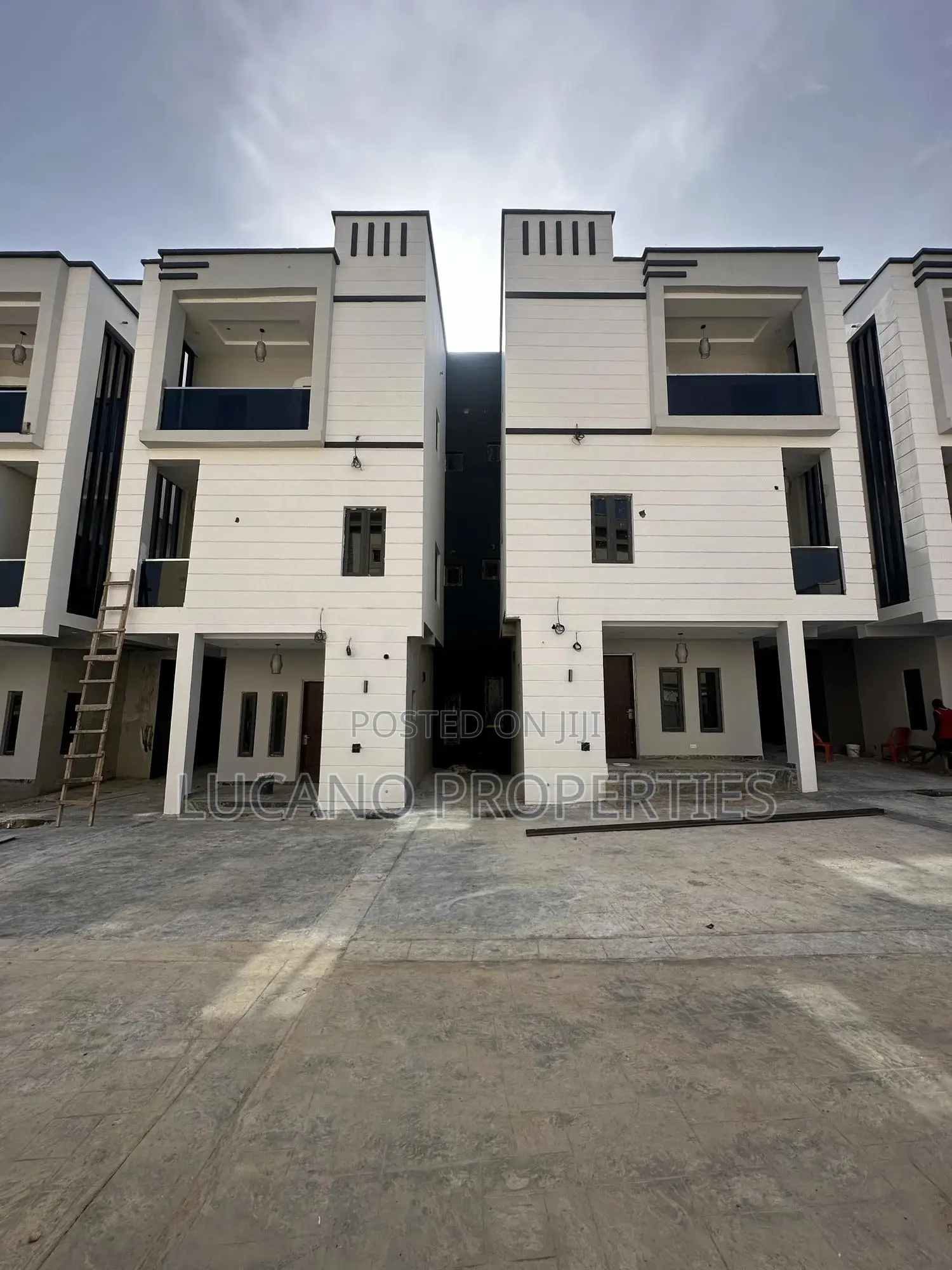 5bdrm Duplex in Wuye District for sale
