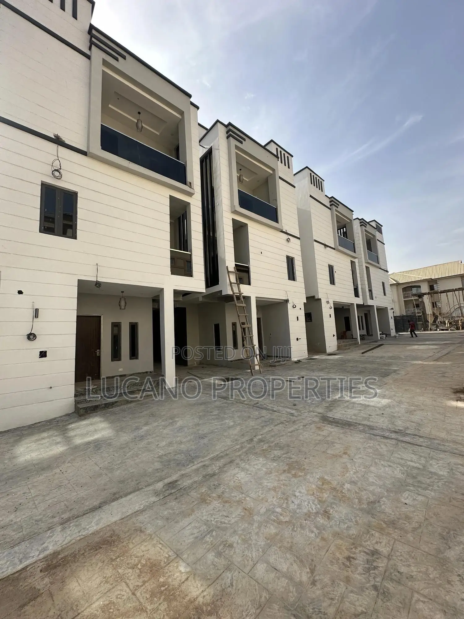 5bdrm Duplex in Wuye District for sale