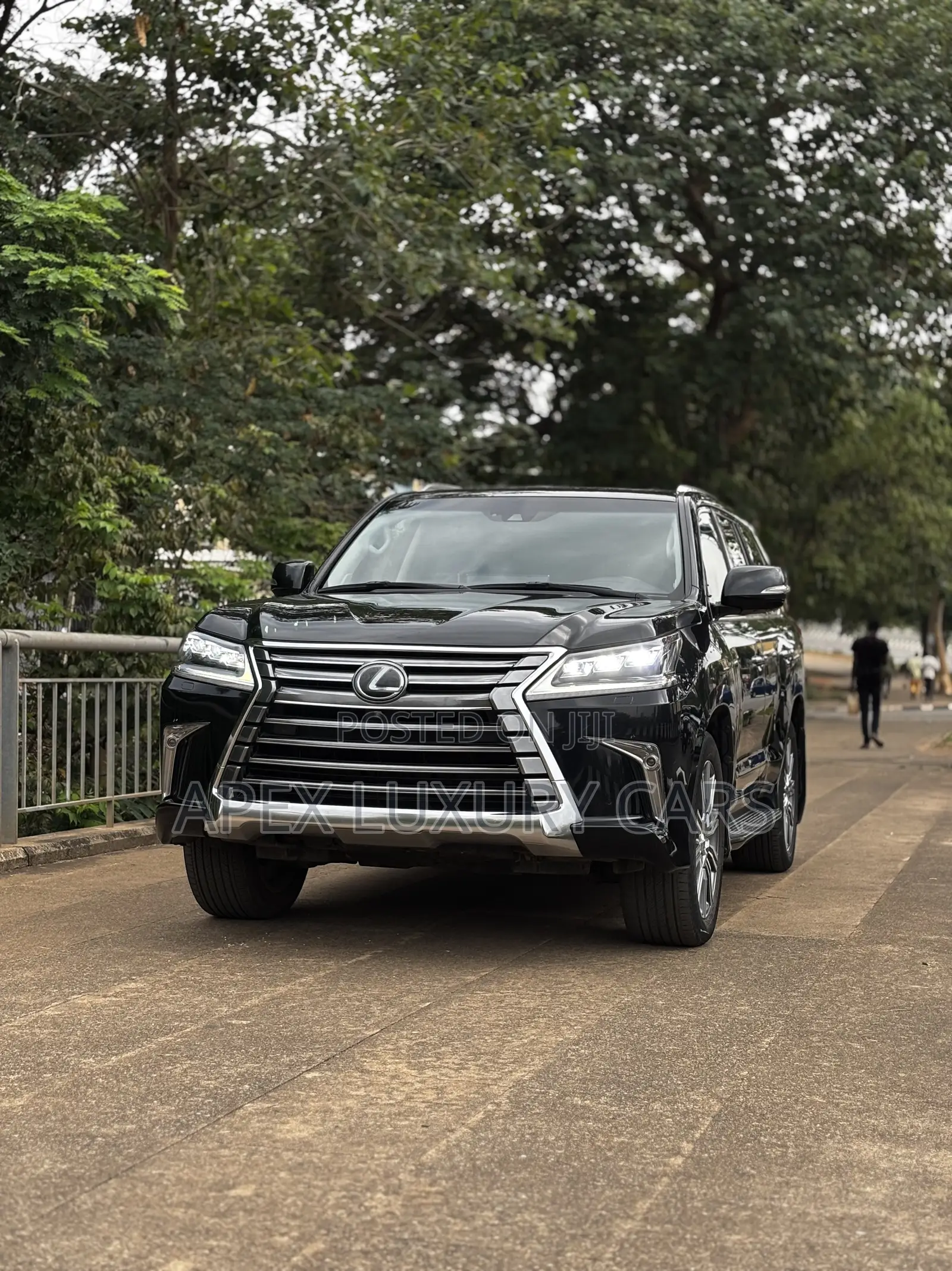 Lexus LX 2017 Black