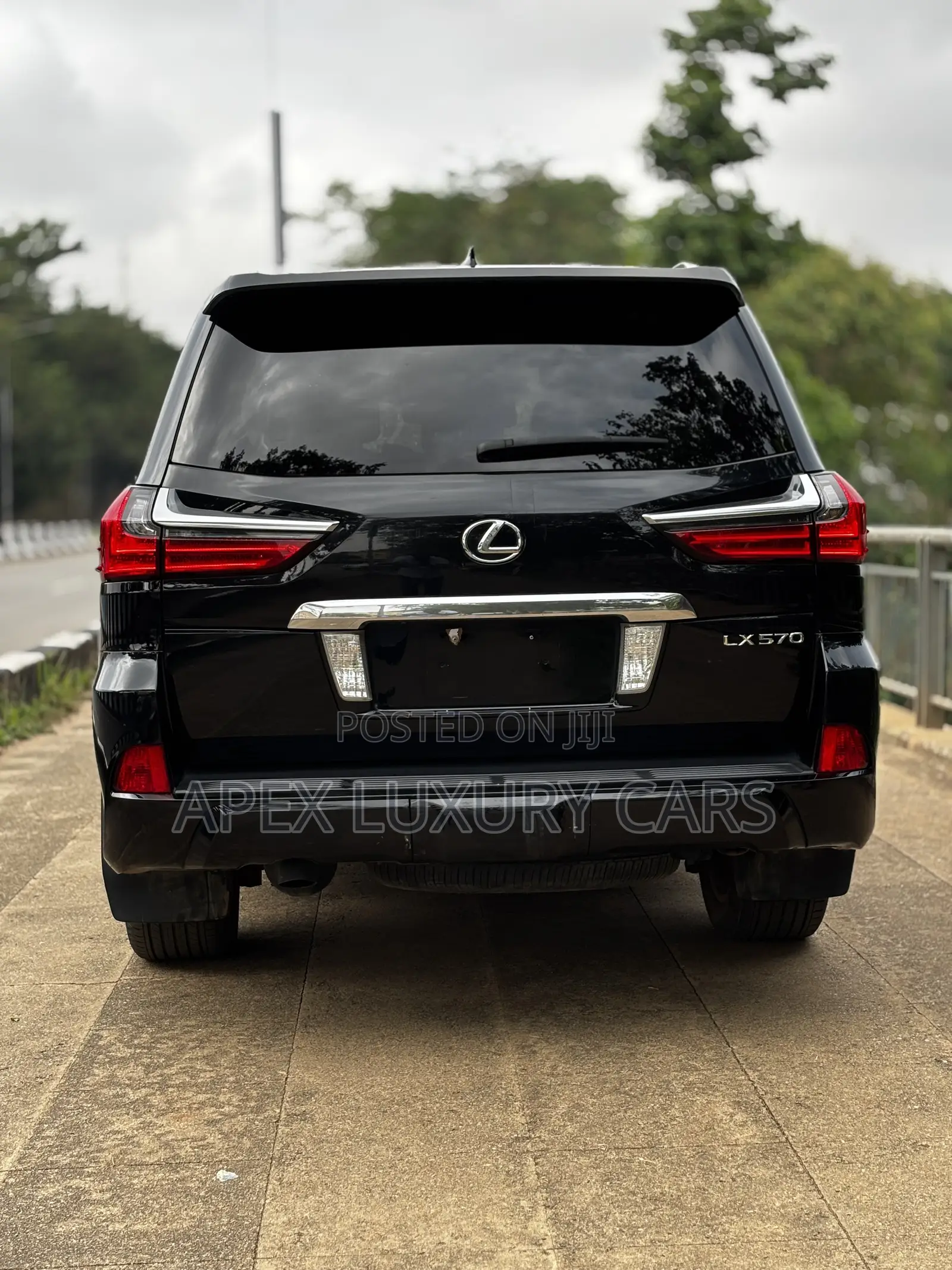 Lexus LX 2017 Black