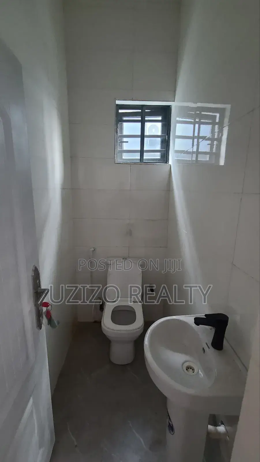 4bdrm Duplex in Beachwood Estate, Bogije for sale