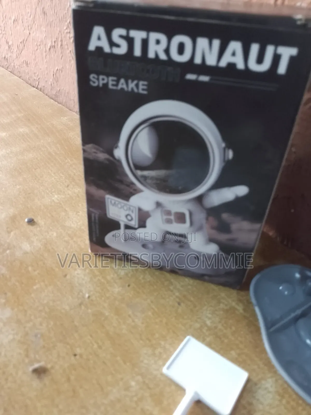 Portable High Bass Sound Astronaut Bluetooth Speaker