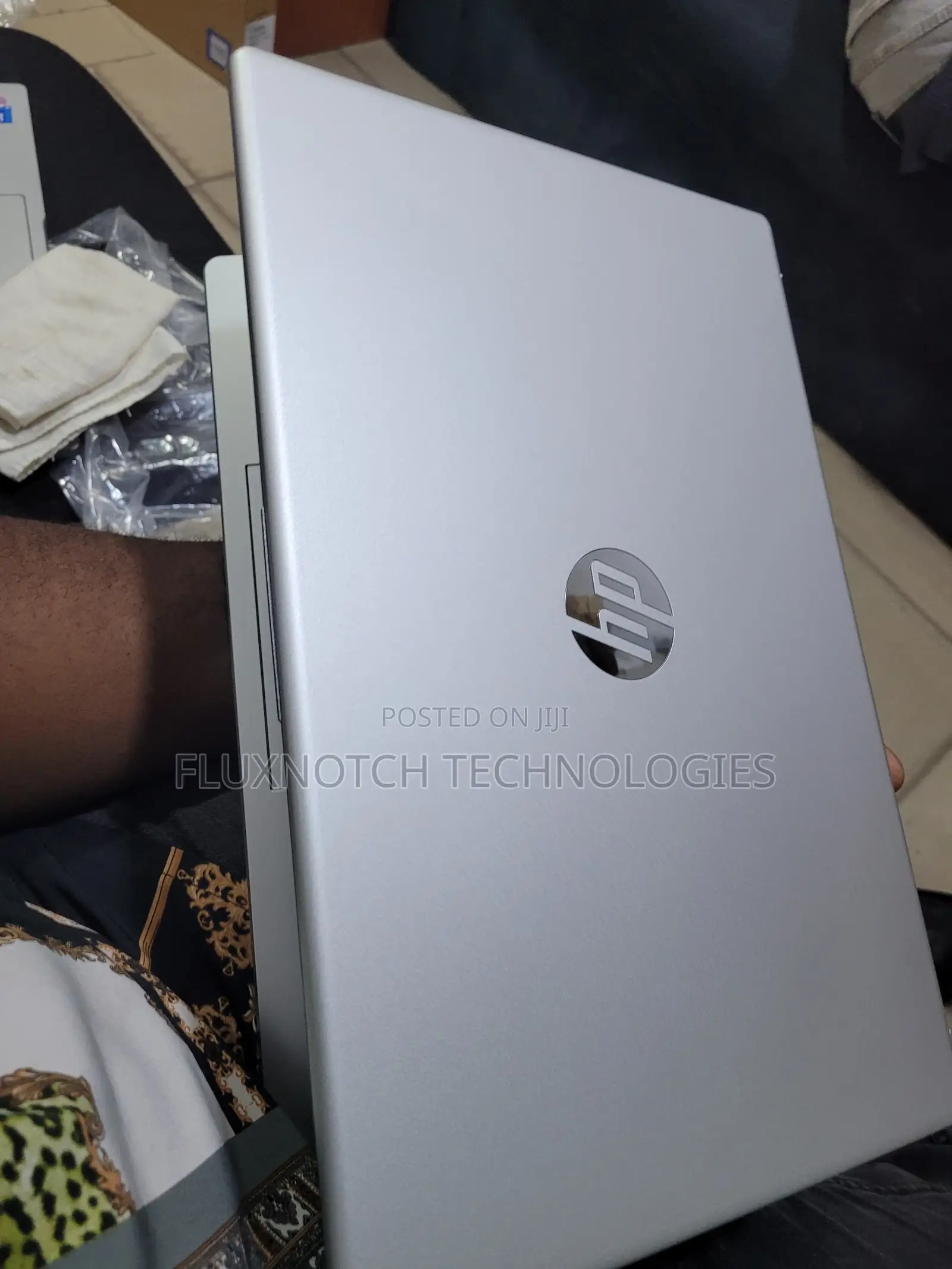 New Laptop HP 15 8GB Intel Core i3 SSD 256GB
