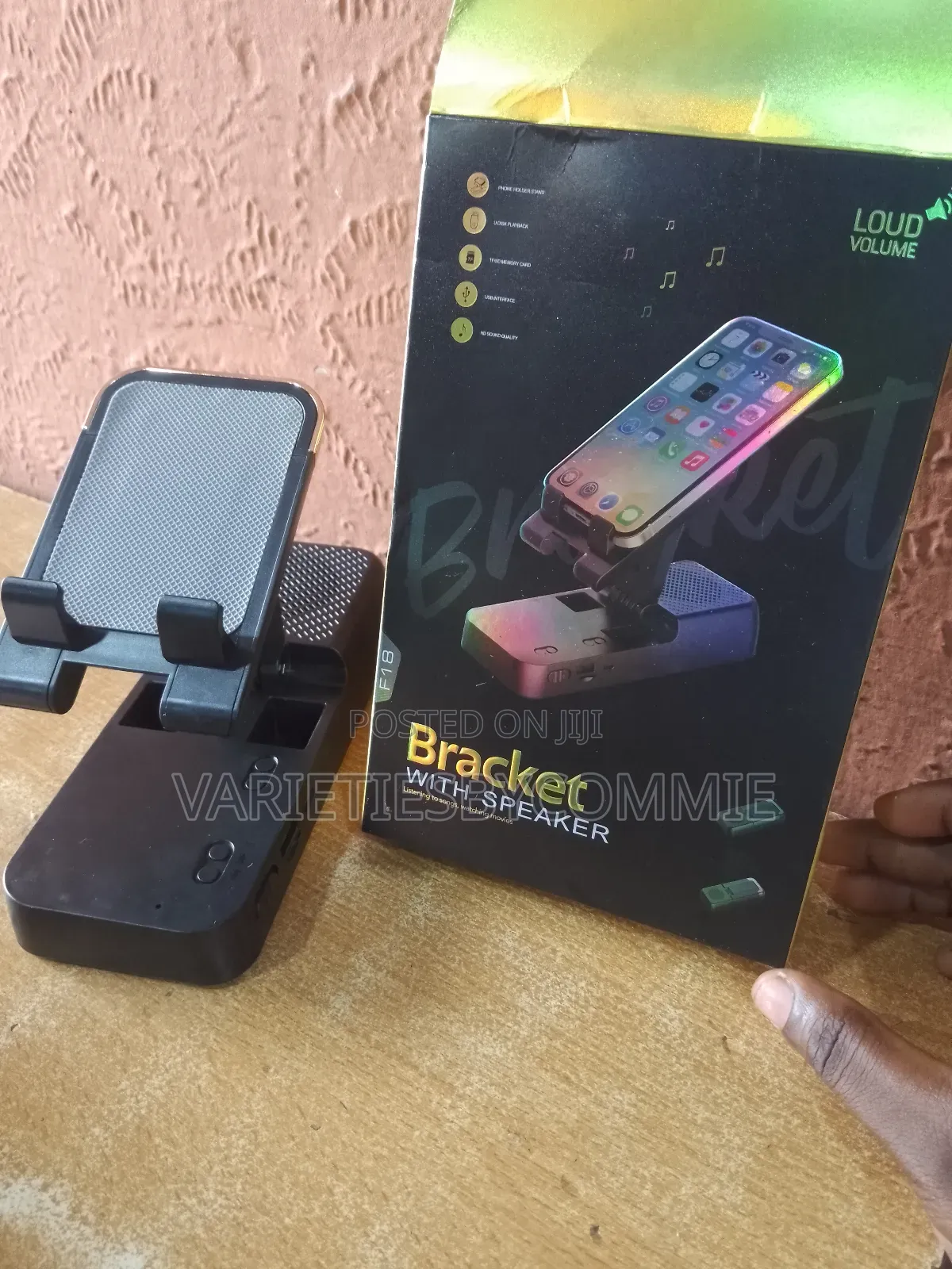 Bracket Rechargeable Bluetooth Speaker