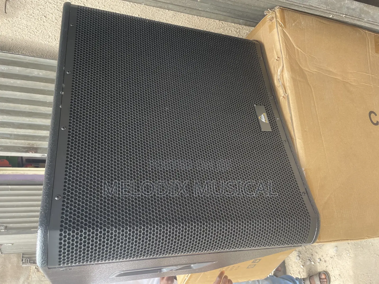 Legend Active 18" Subwoofer (Kw181s)