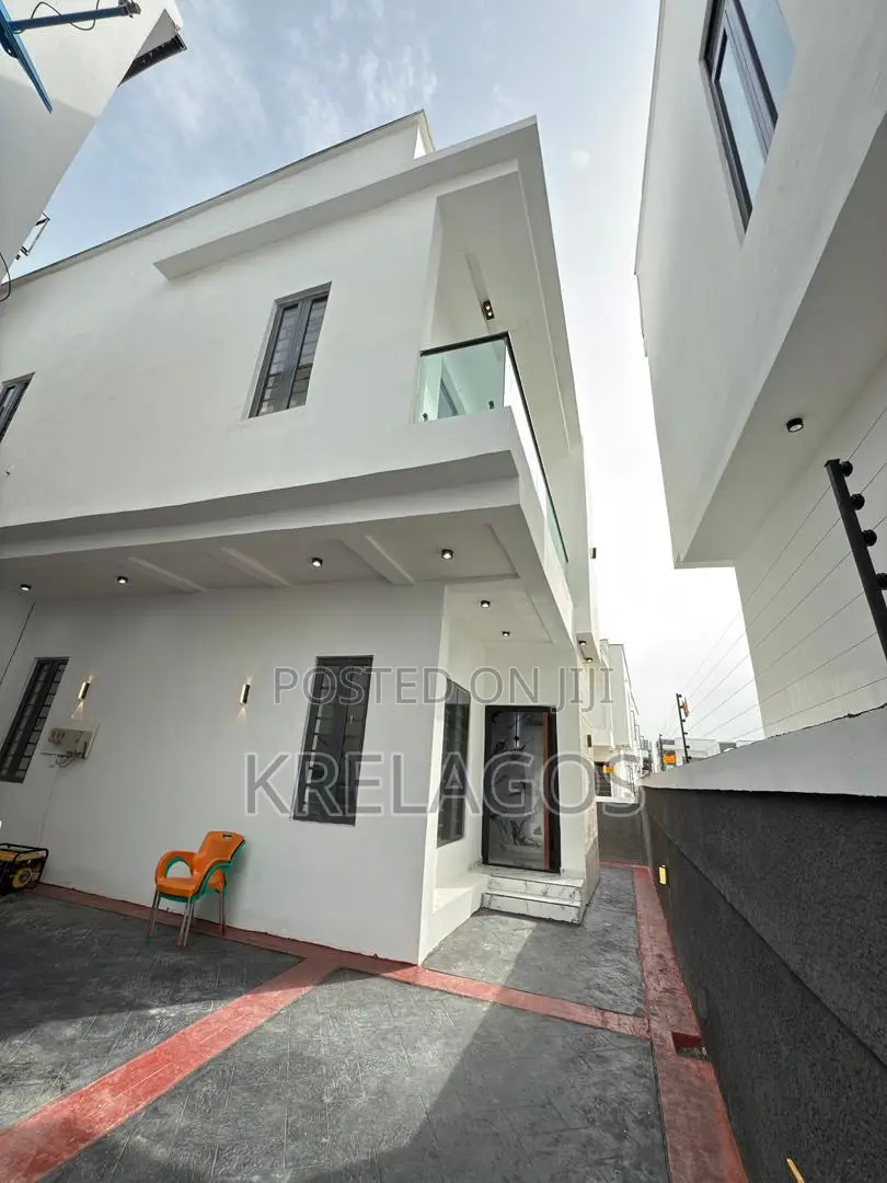 4bdrm Duplex in Ado / Ajah for sale