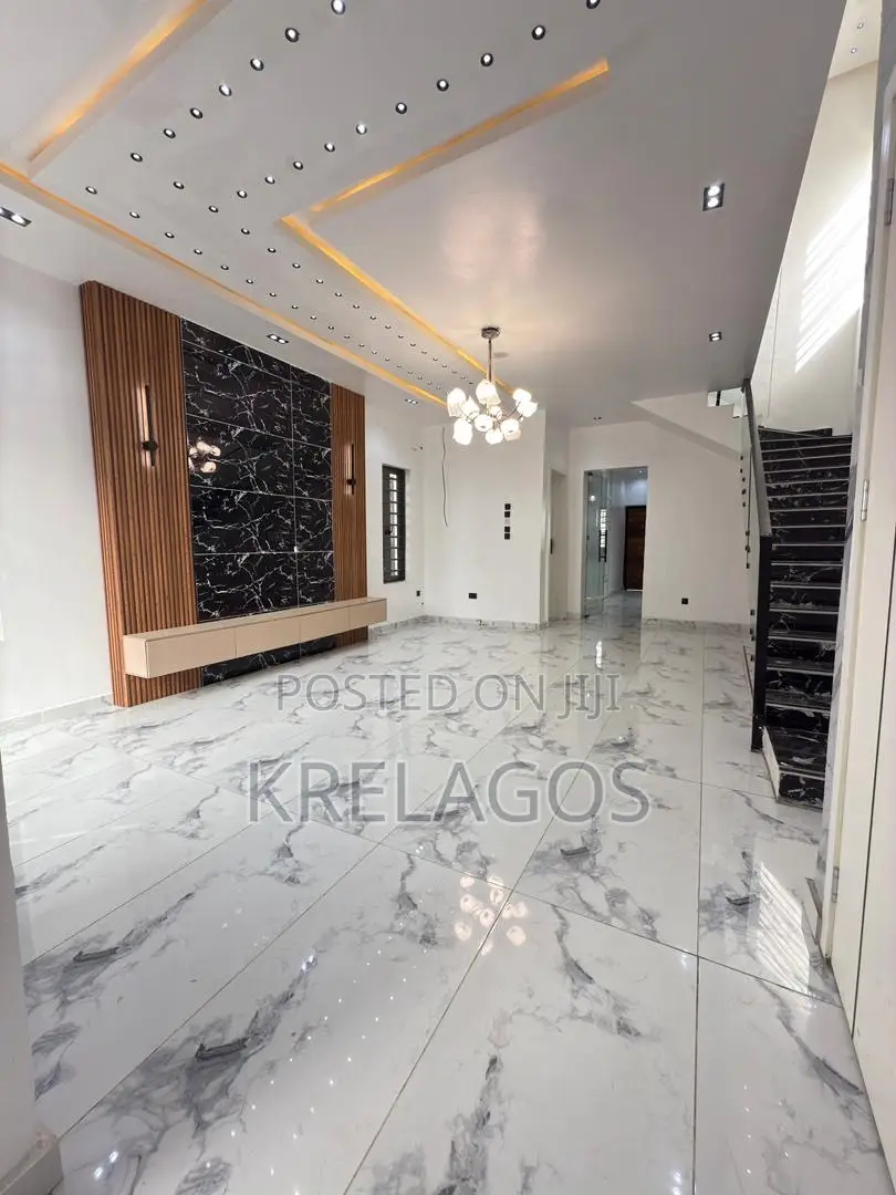4bdrm Duplex in Ado / Ajah for sale