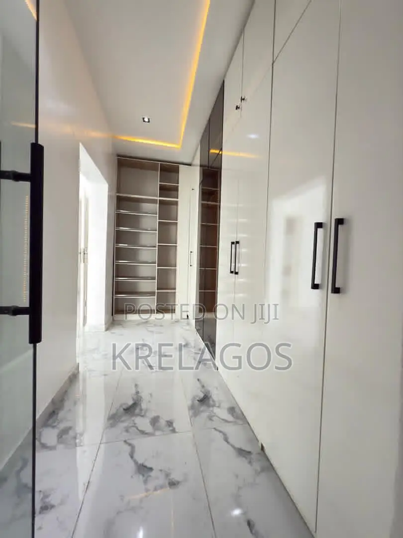 4bdrm Duplex in Ado / Ajah for sale