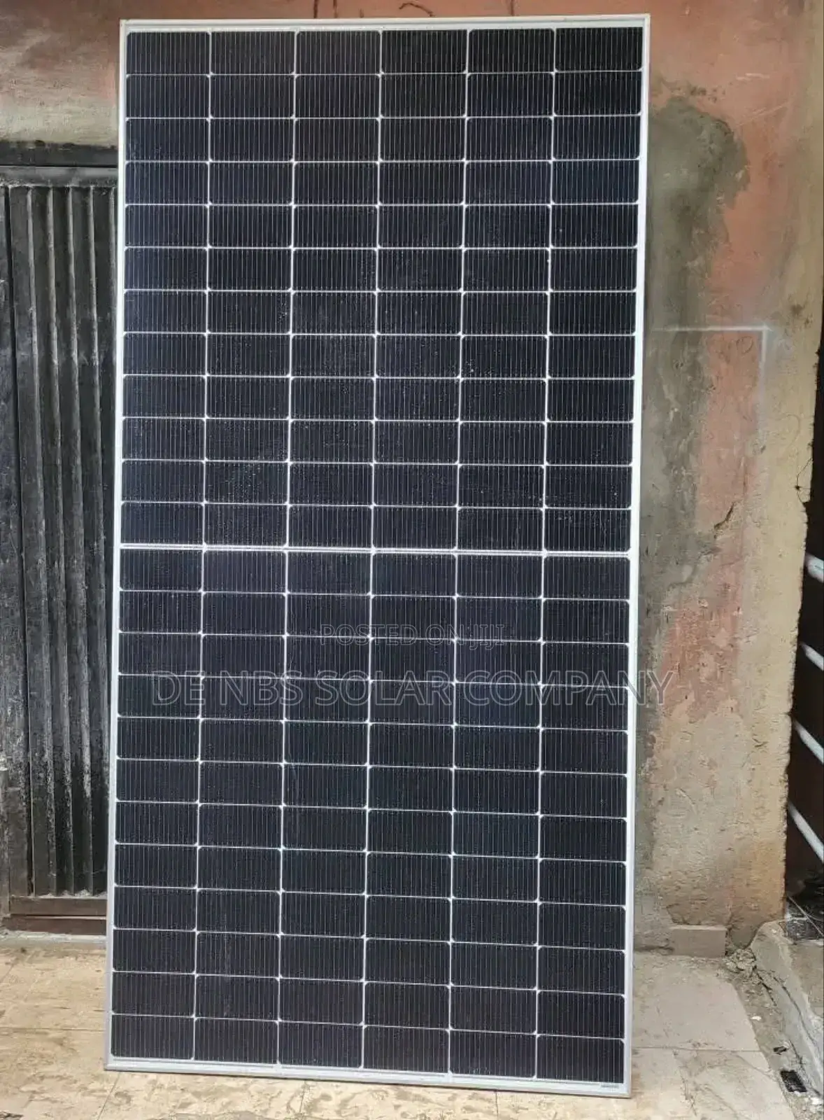600w Canadian 144cell Halfcut Solar Mono Panels Available