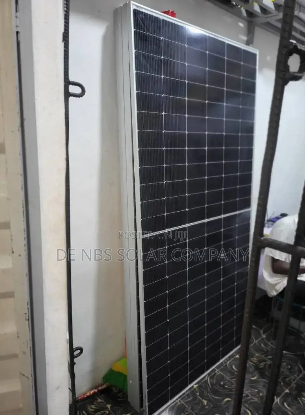 600w Canadian 144cell Halfcut Solar Mono Panels Available