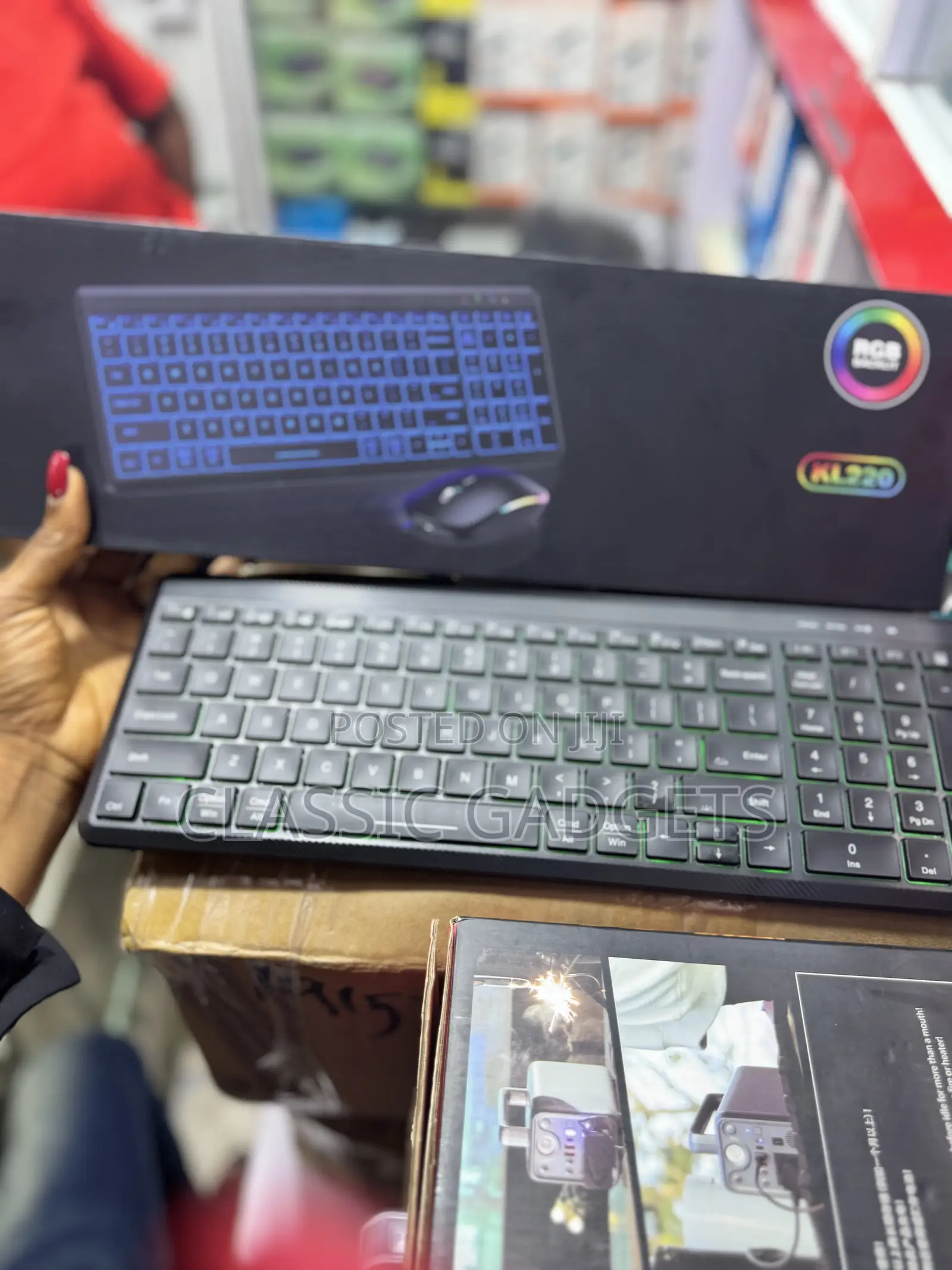 Kl220 RGB Backlit Wireless Bluetooth Keyboard Mouse Combo