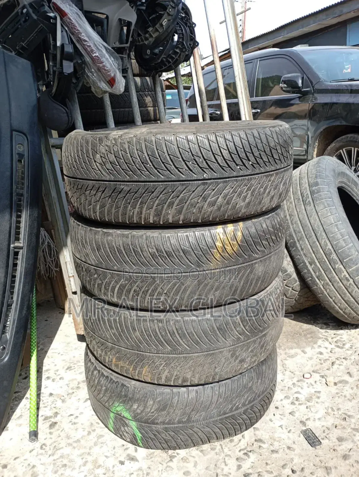235/55/17 Michelin