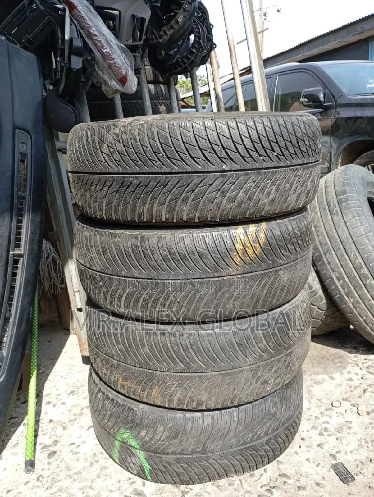 235/55/17 Michelin