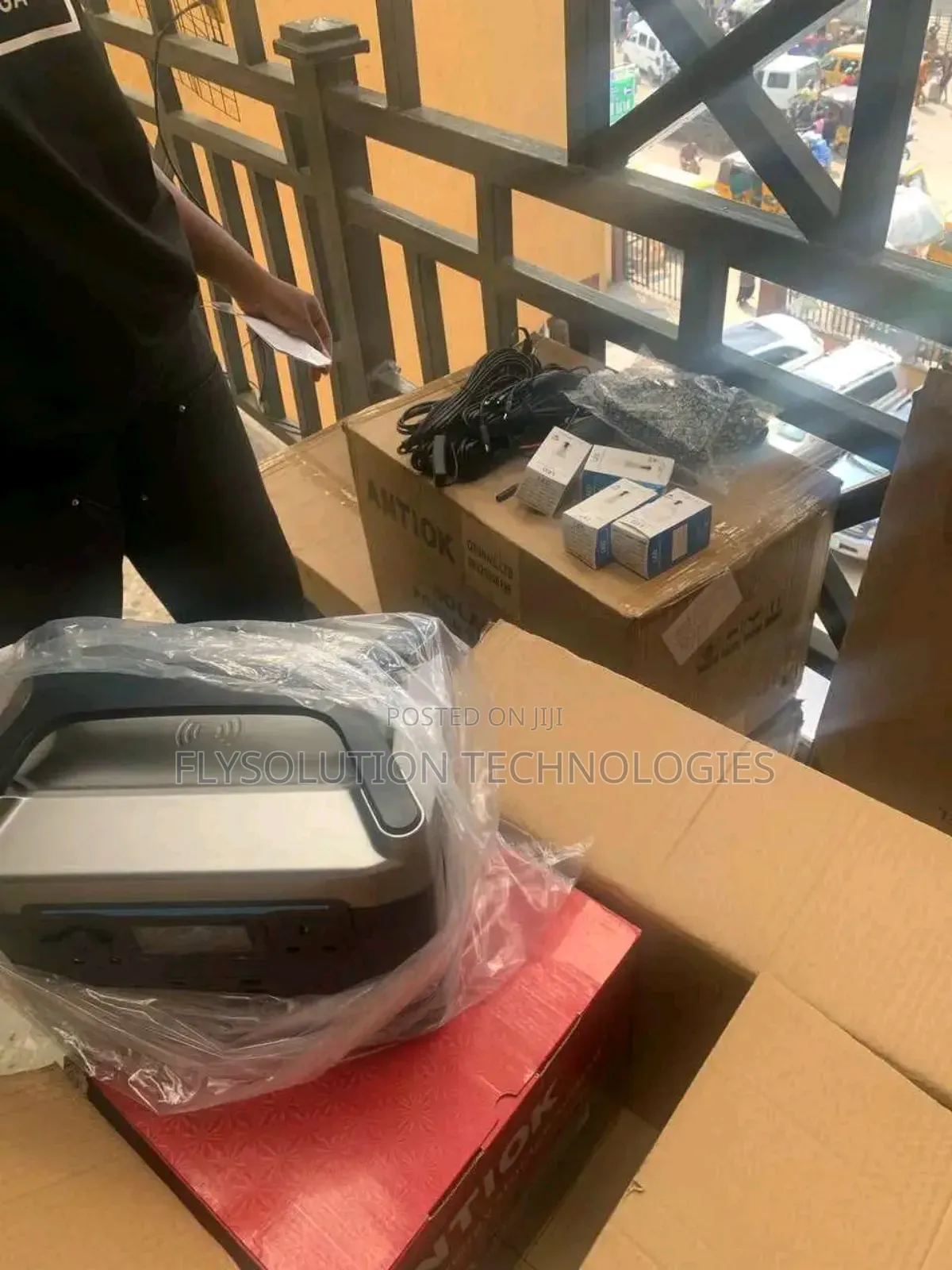 500watts Heavy Duty Antiok Solar Generator
