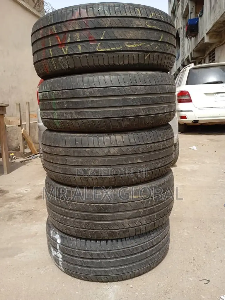 225/55/17 Michelin Tires Four Uniform