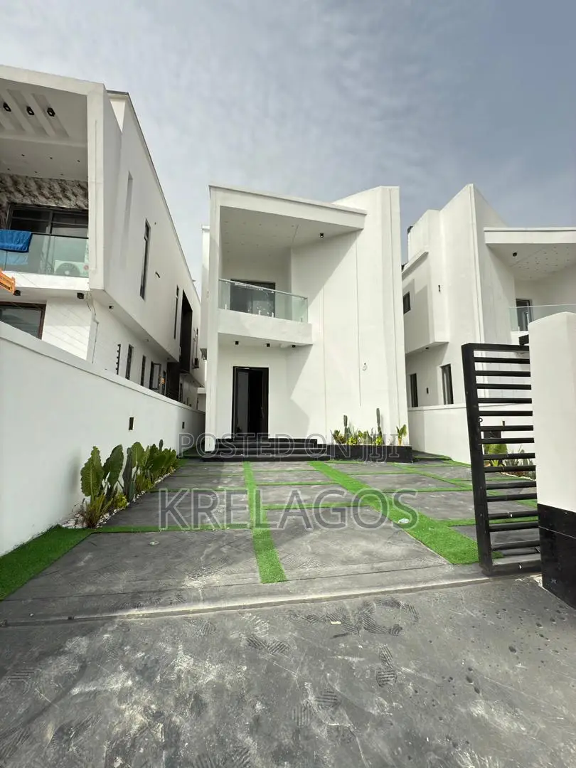 5bdrm Duplex in Ado / Ajah for sale