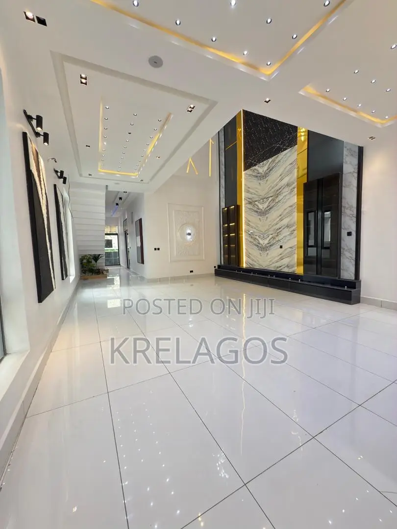 5bdrm Duplex in Ado / Ajah for sale