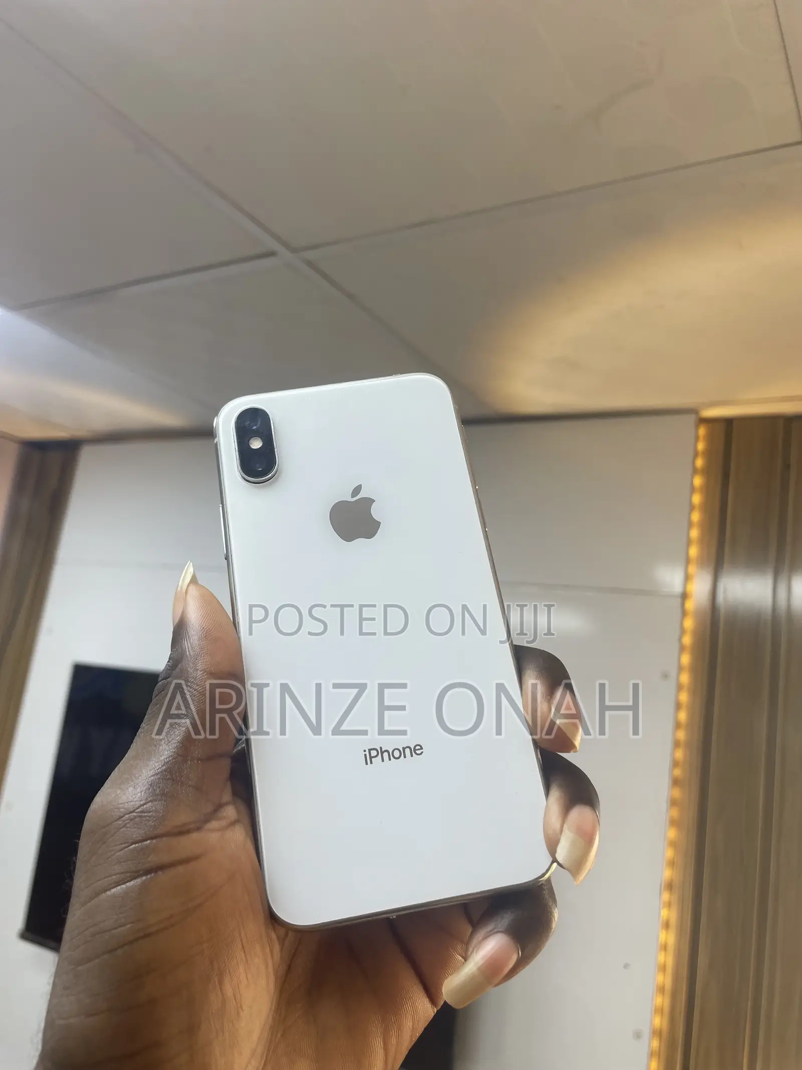 Apple iPhone X 64 GB White