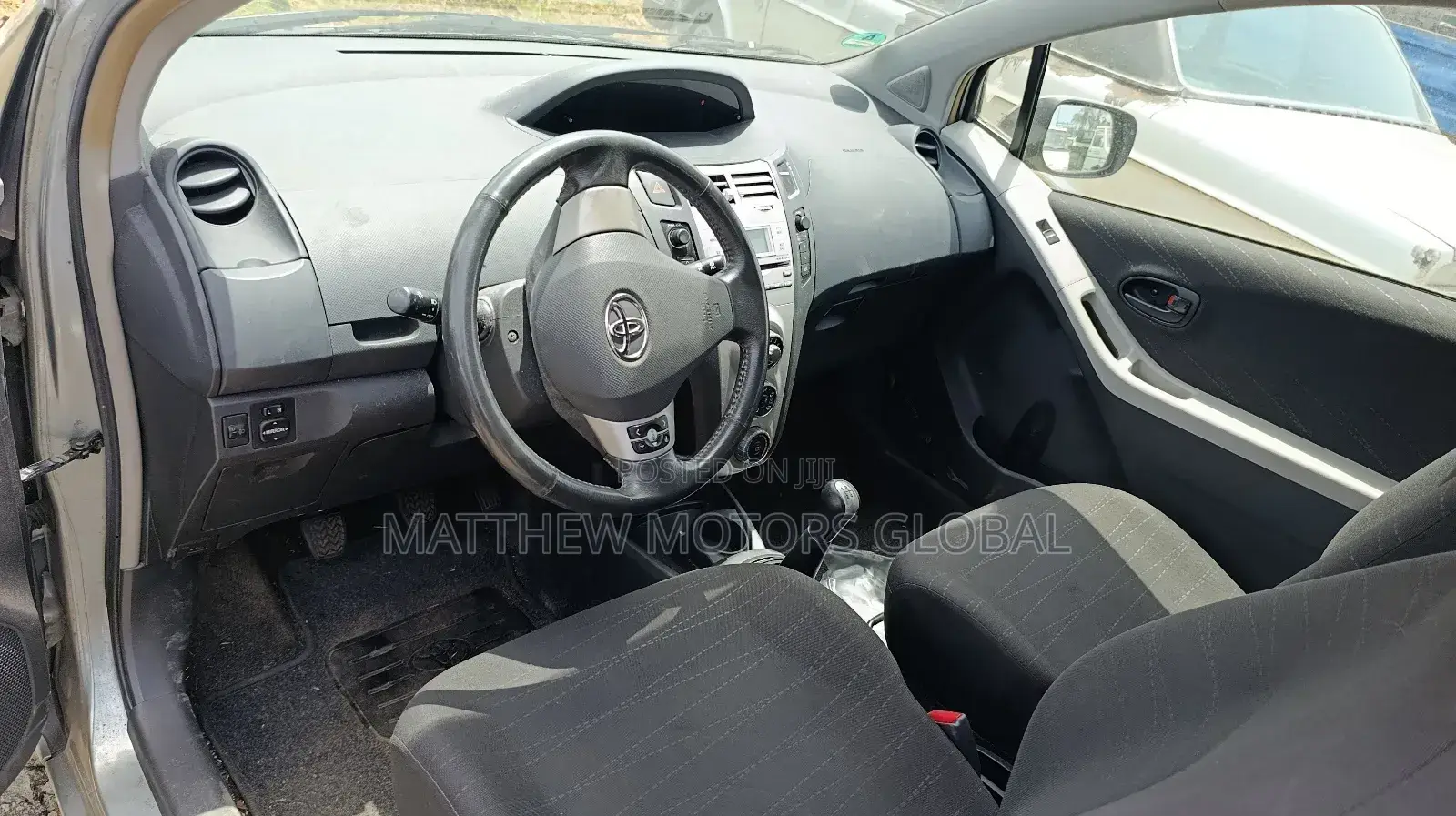 Toyota Yaris Sedan 2007