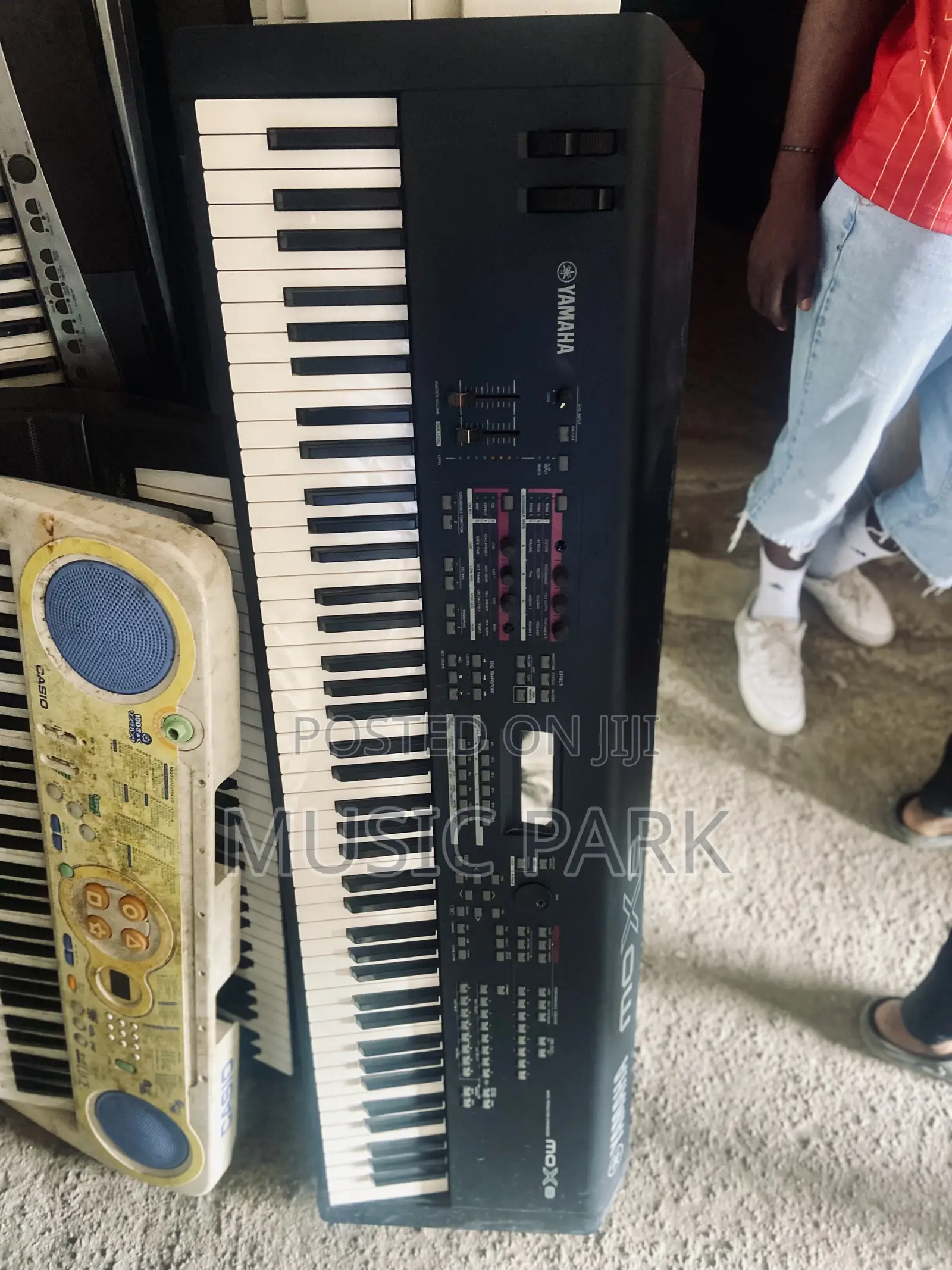 Yamaha Mox8 Keyboard Synthetizer