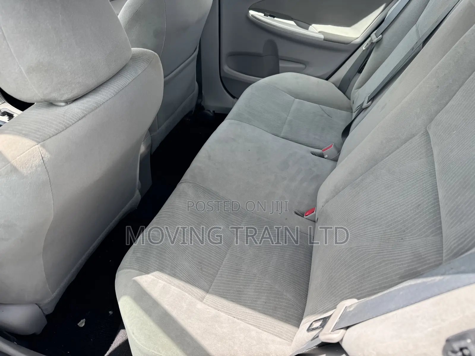 Toyota Corolla LE 4dr Sedan (1.8L 4cyl 4A) 2012 Gray