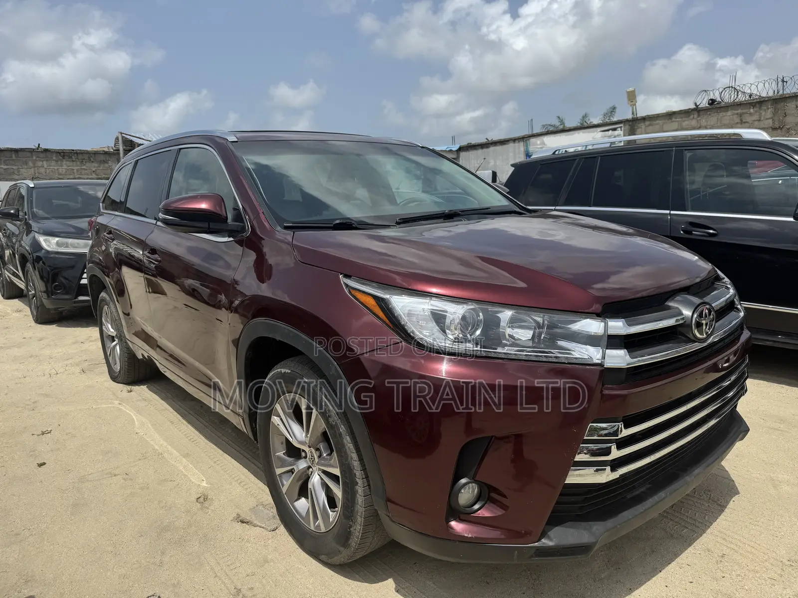 Toyota Highlander XLE V6 4x4 (3.5L 6cyl 6A) 2016 Red
