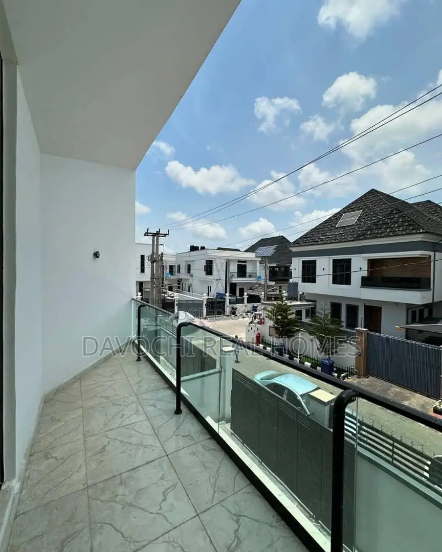 4bdrm Duplex in Chevron for rent