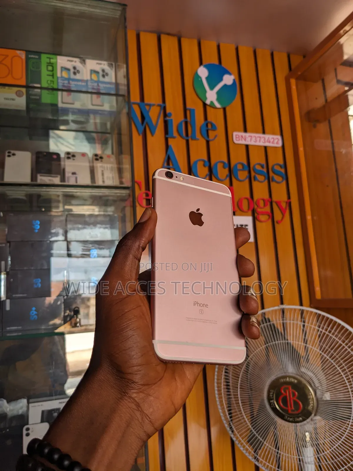 Apple iPhone 6s Plus 32 GB Gold