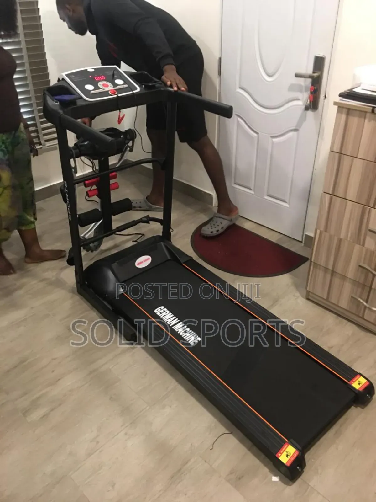 2.5 Hp Treadmill German Machine Maximum User Weight Is 110kg