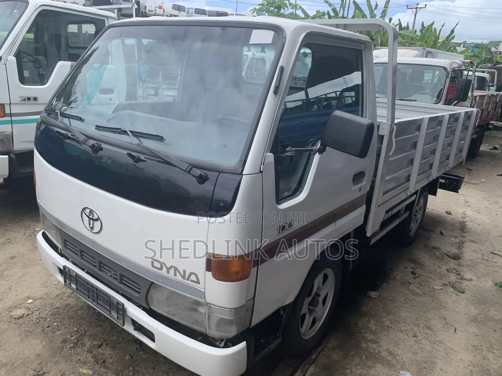 Toyota Dyna 100 2000 Model
